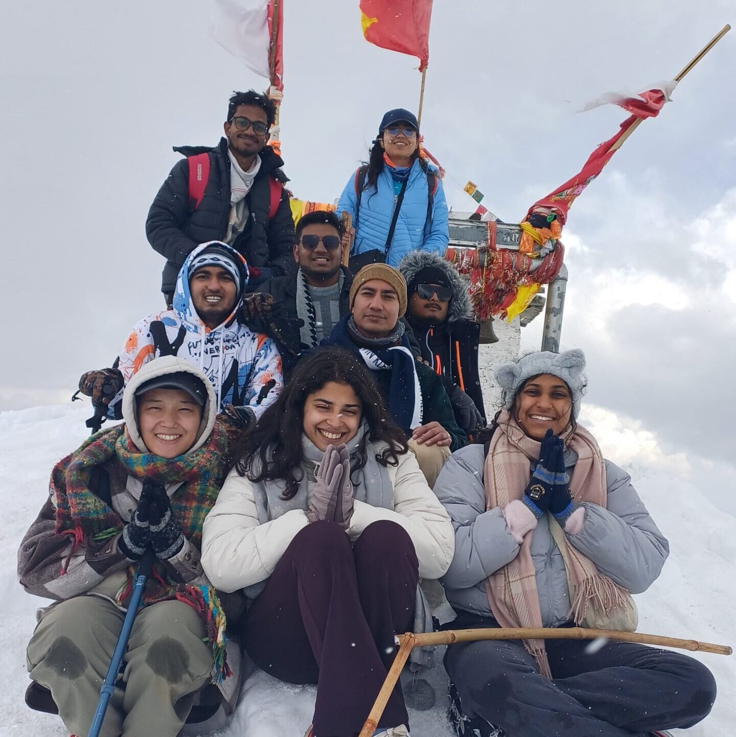 Group photo at Chandrashila peak